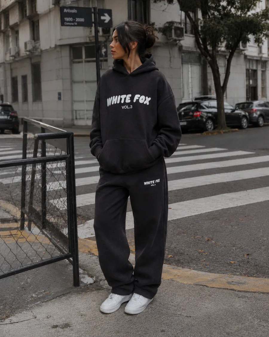 Foto de una prenda generada con Facha — Vertical para historias · 3:4